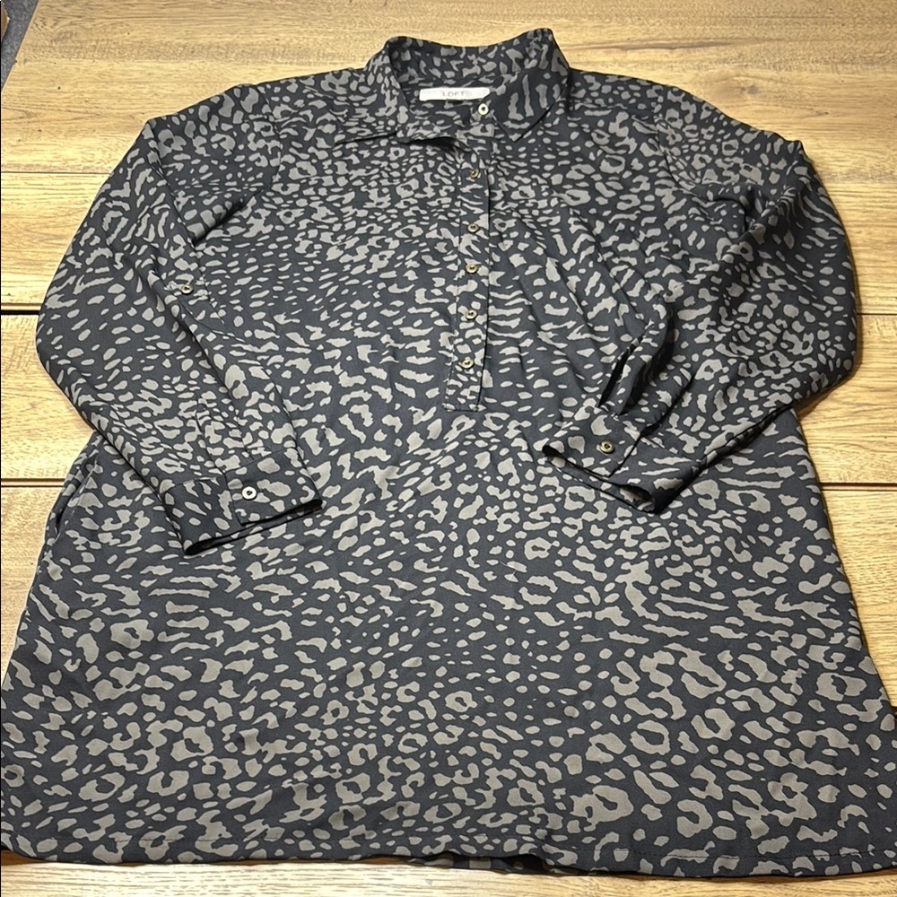 Women’s LOFT Gray Animal Print Shirt Dress Size Medium